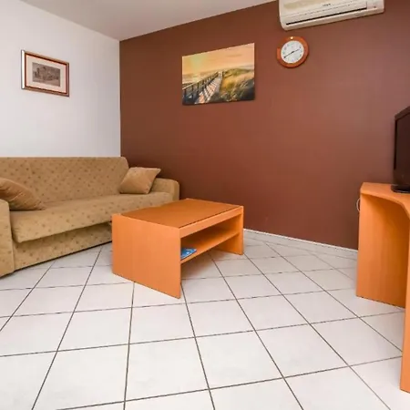 Aurel Suites- Comfort Two Bedroom With Balcony