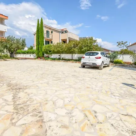 Aurel Suites- Comfort Two Bedroom With Balcony
